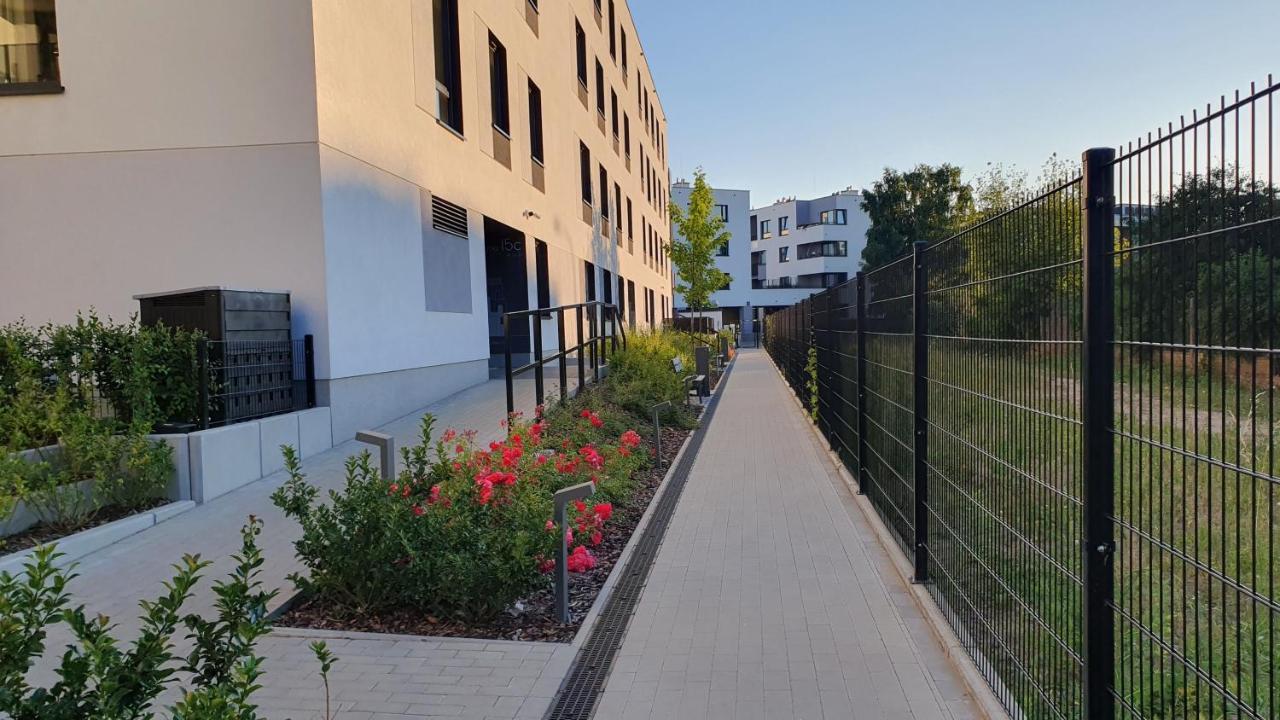 Mieszkanie Zielony Targowek Warsaw Luaran gambar